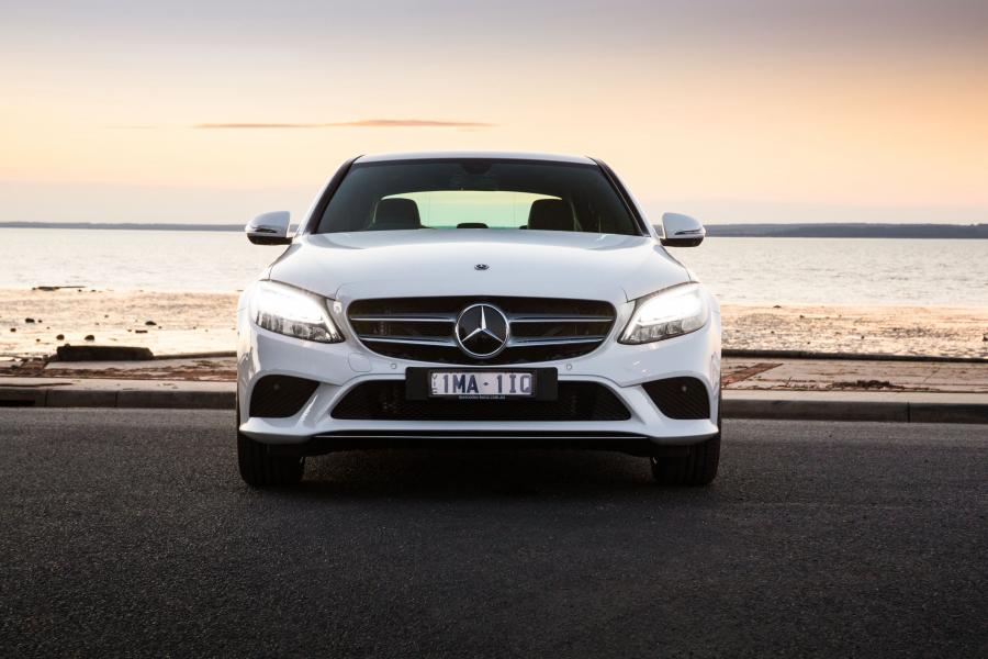  Mercedes-Benz C200 Avantgarde Line (W205) 2018 года  (WW) (фото 6 из 40)
